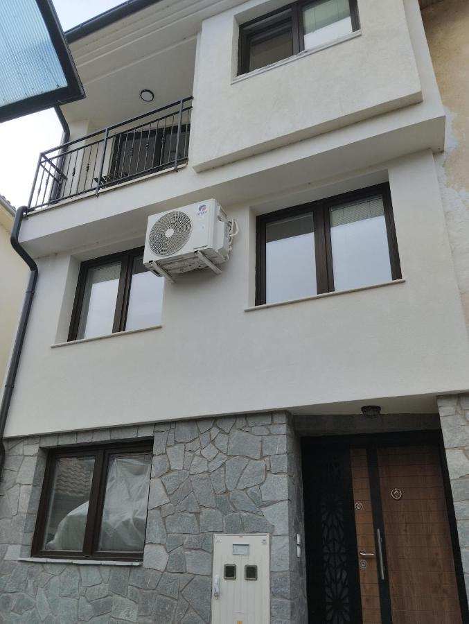 Bibi Apartament *